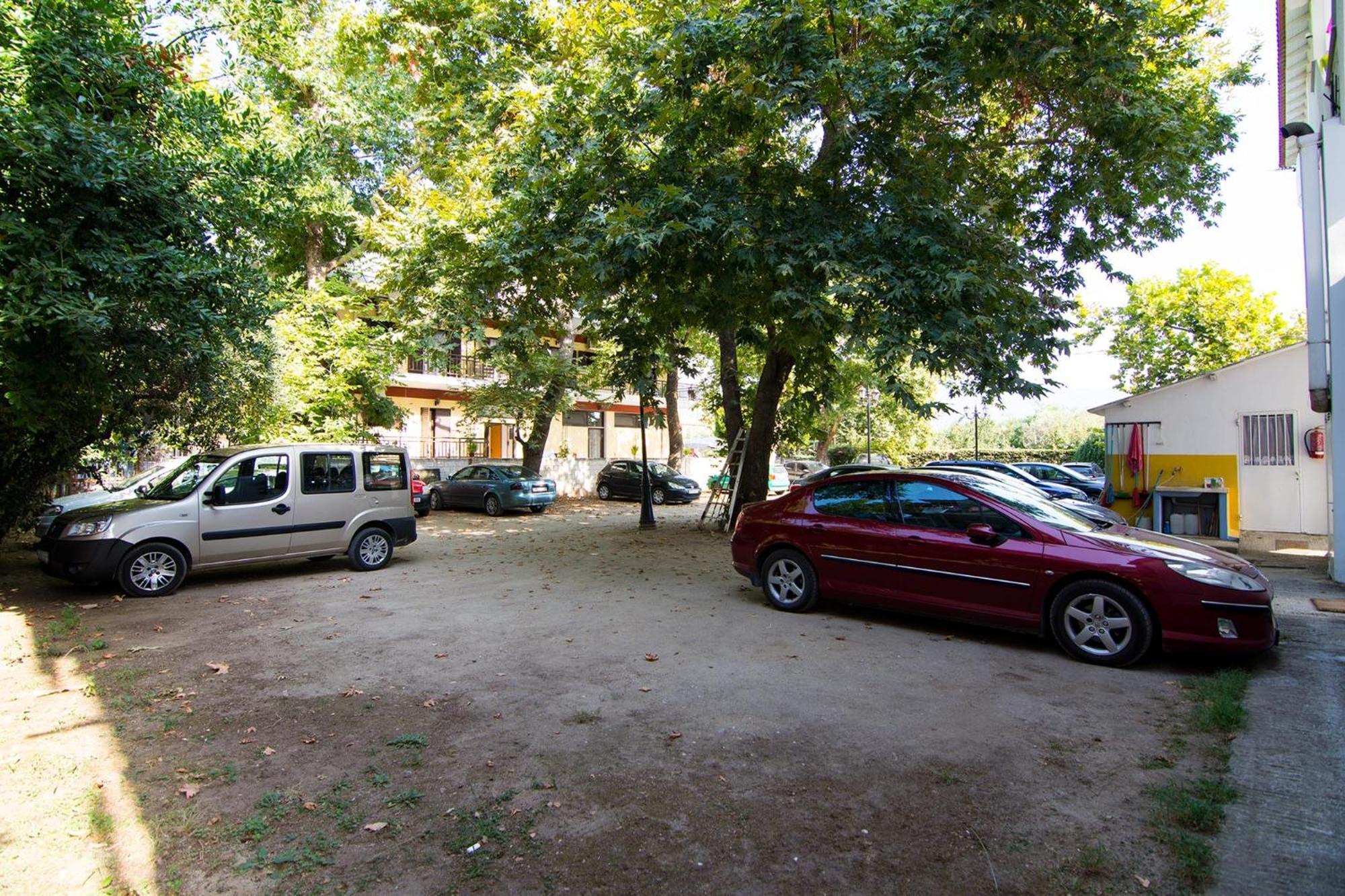 Armiriki Rooms Vrasná Exterior foto